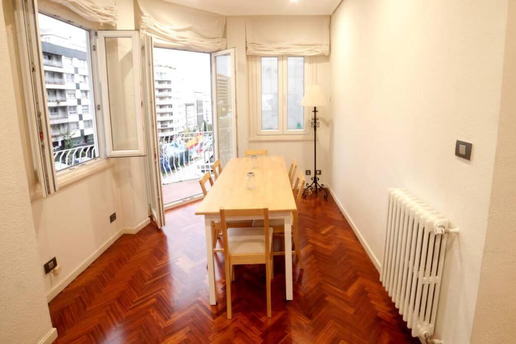 Apartmán Piso Lujo En Gran Via Con Garaje Vigo Exteriér fotografie